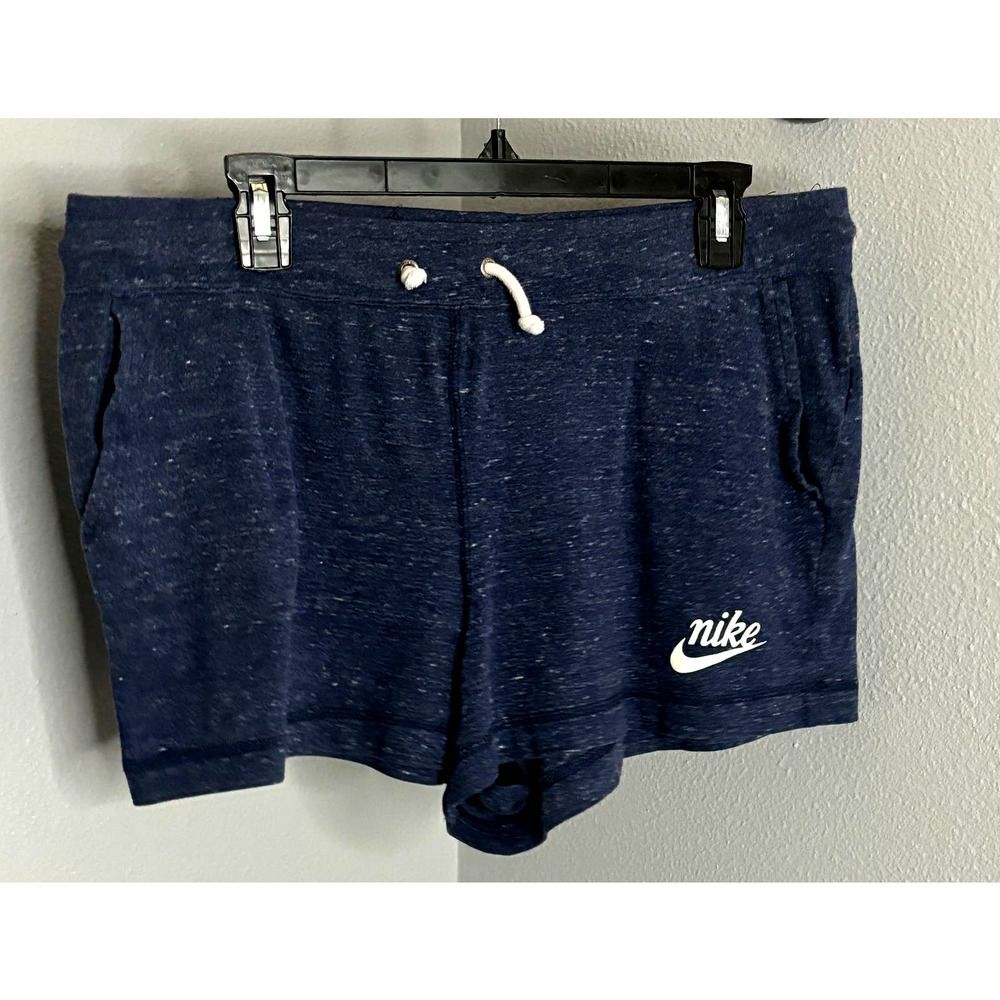 NIKE GYM VINTAGE INSPIRED PULL ON ATHLETIC ATHLEISURE ACTIVEWEAR SHORTS SIZE LRG